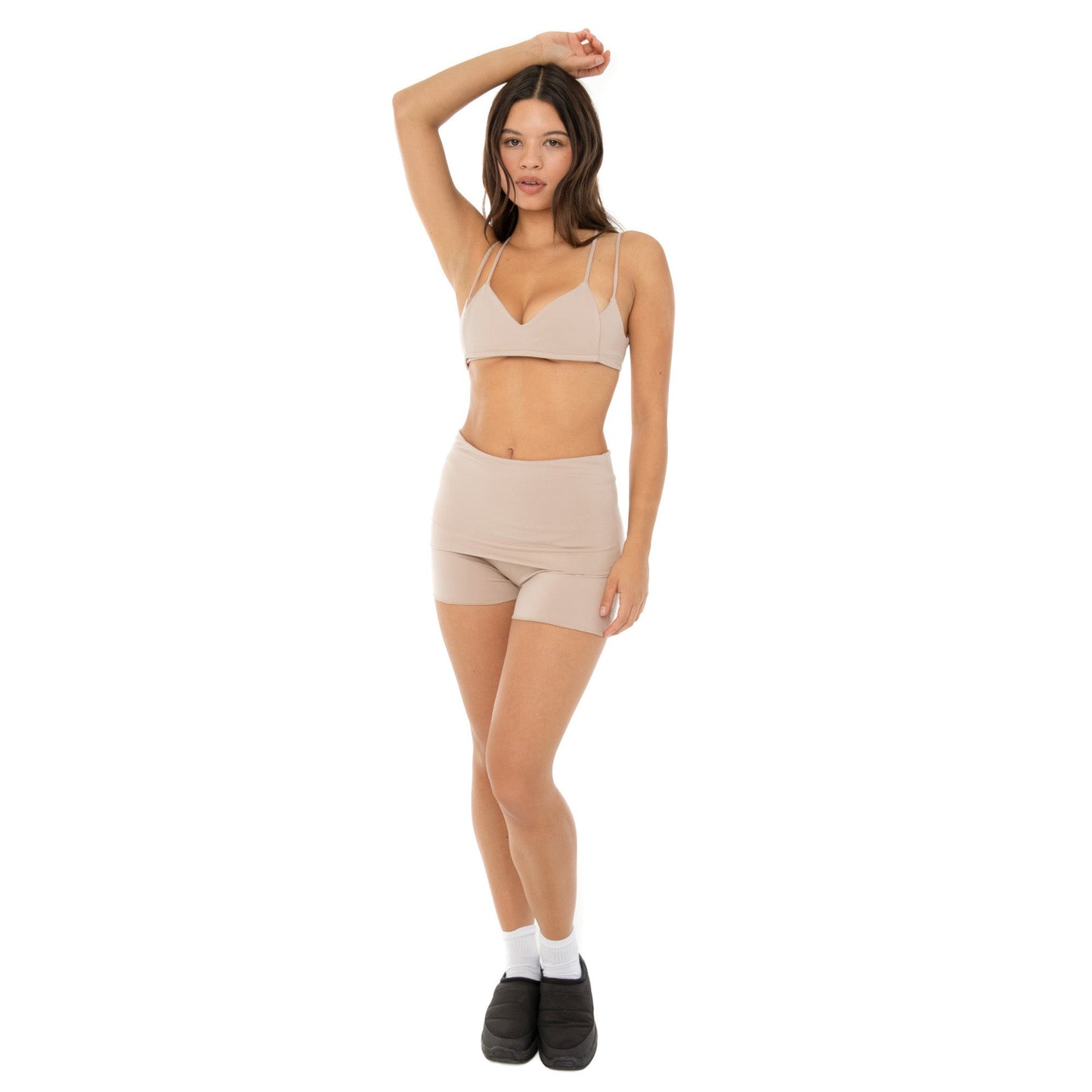 Nove Short
